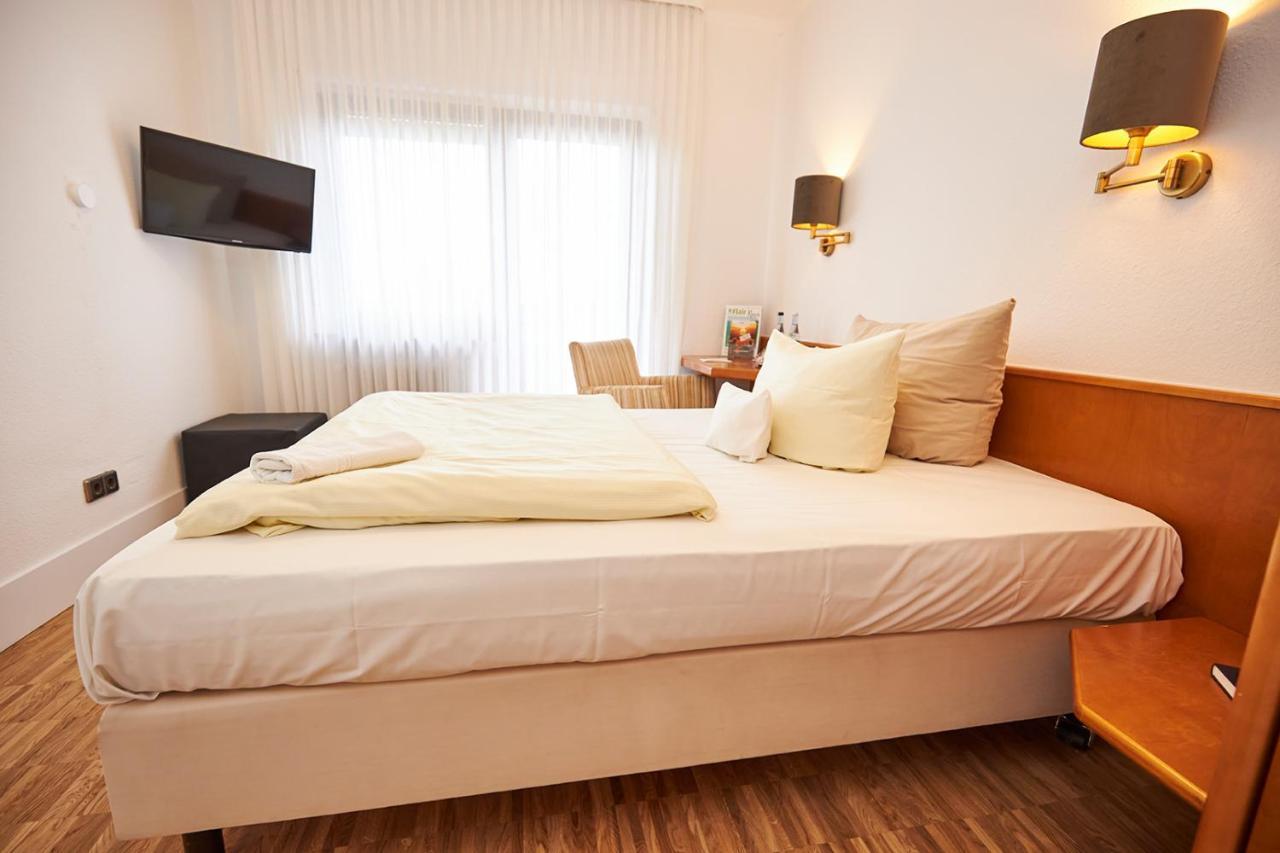 Erck- Flair Hotel & Restaurant Bad Schonborn Ngoại thất bức ảnh