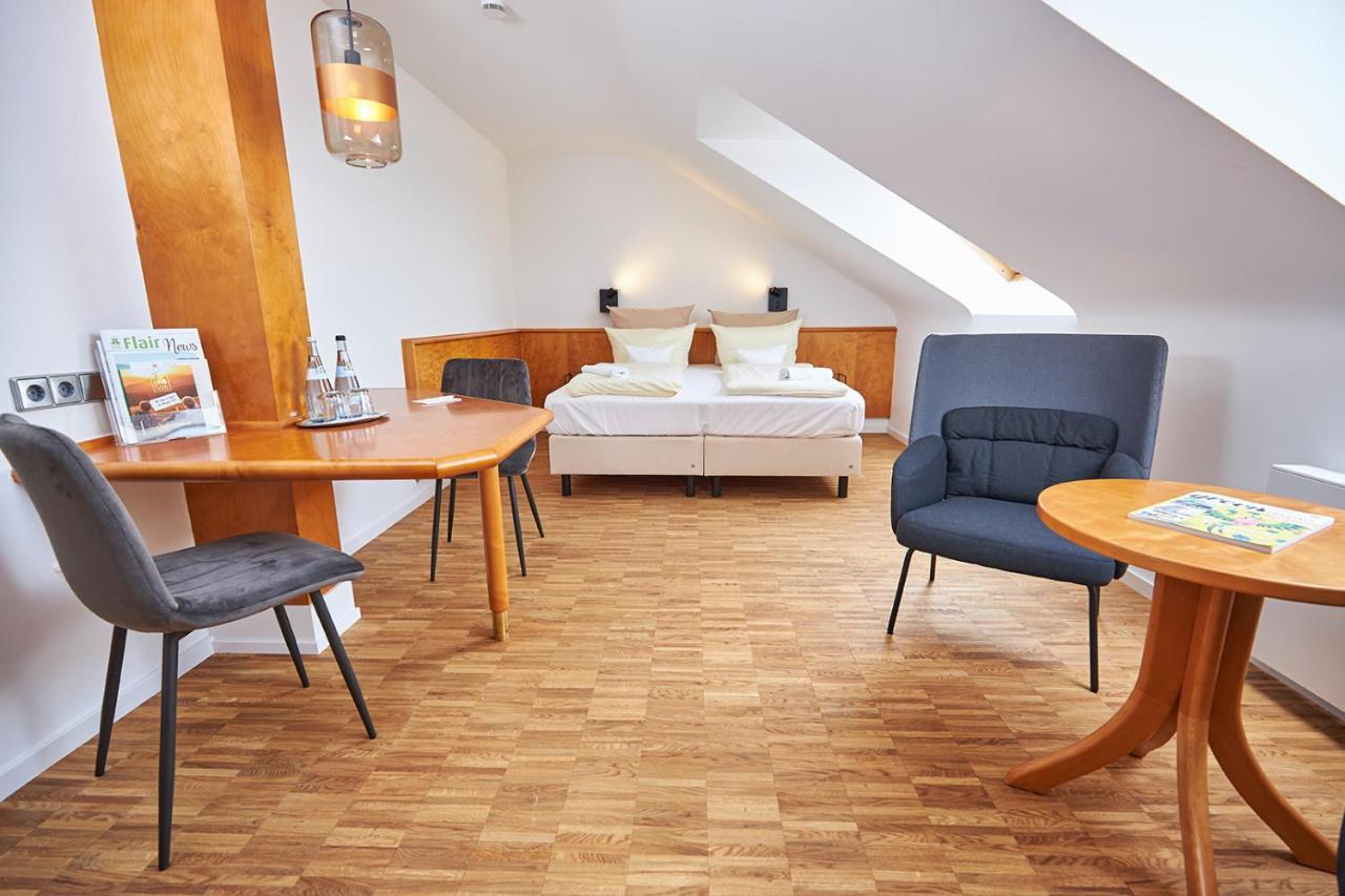 Erck- Flair Hotel & Restaurant Bad Schonborn Ngoại thất bức ảnh
