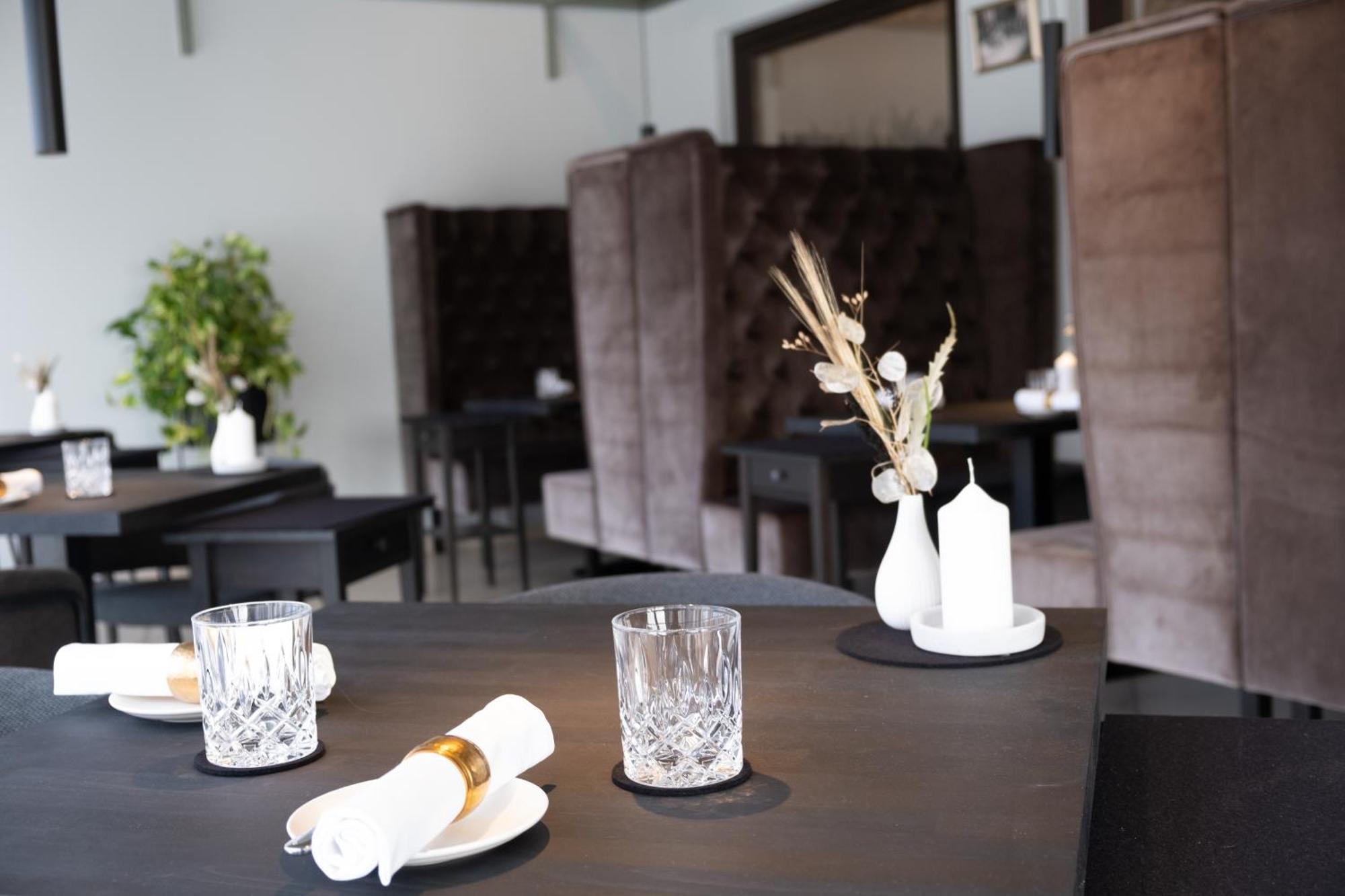 Erck- Flair Hotel & Restaurant Bad Schonborn Ngoại thất bức ảnh